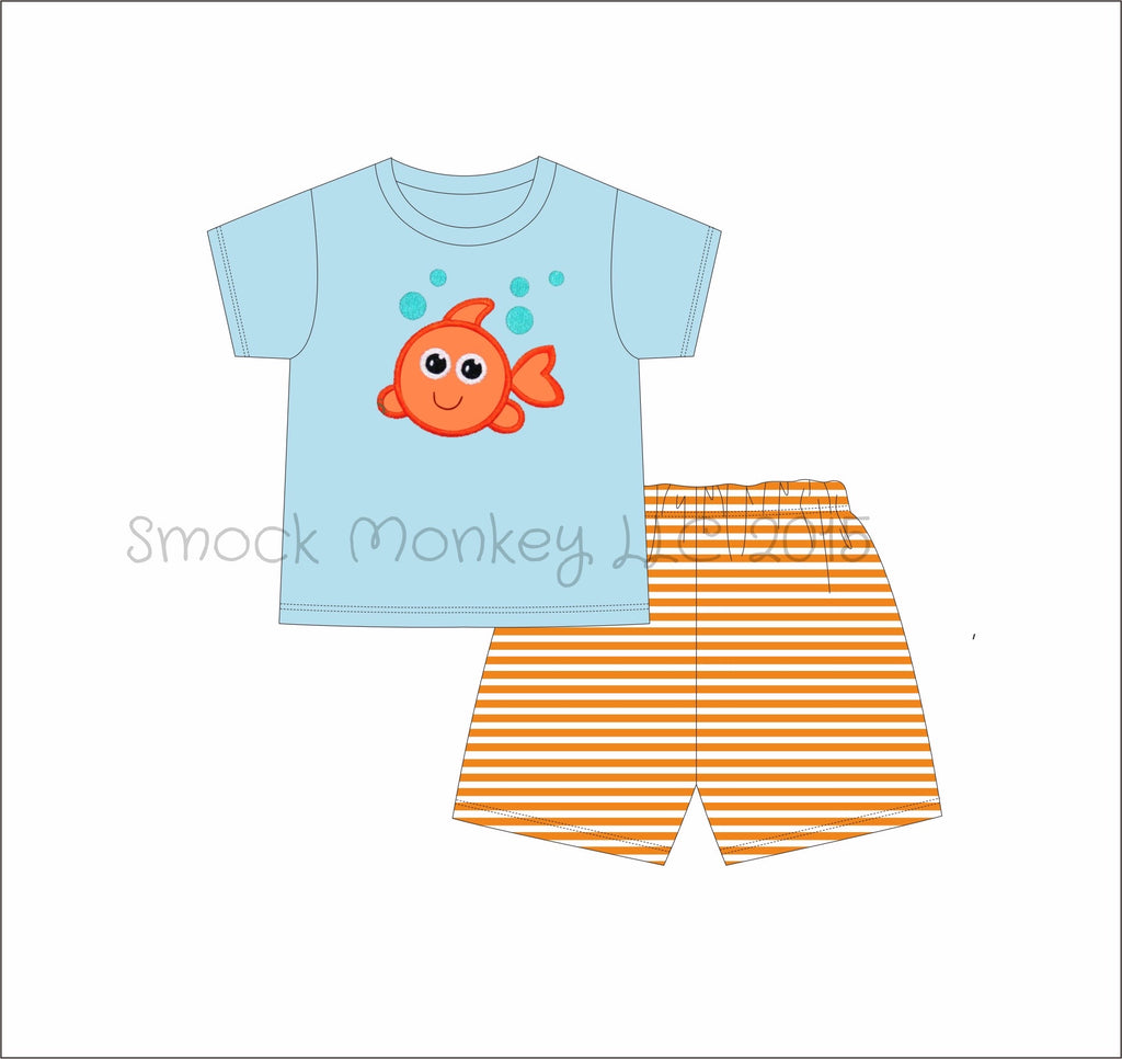 Boy's applique "BUBBLE FISH" baby blue knit shirt and orange striped short set (10t)