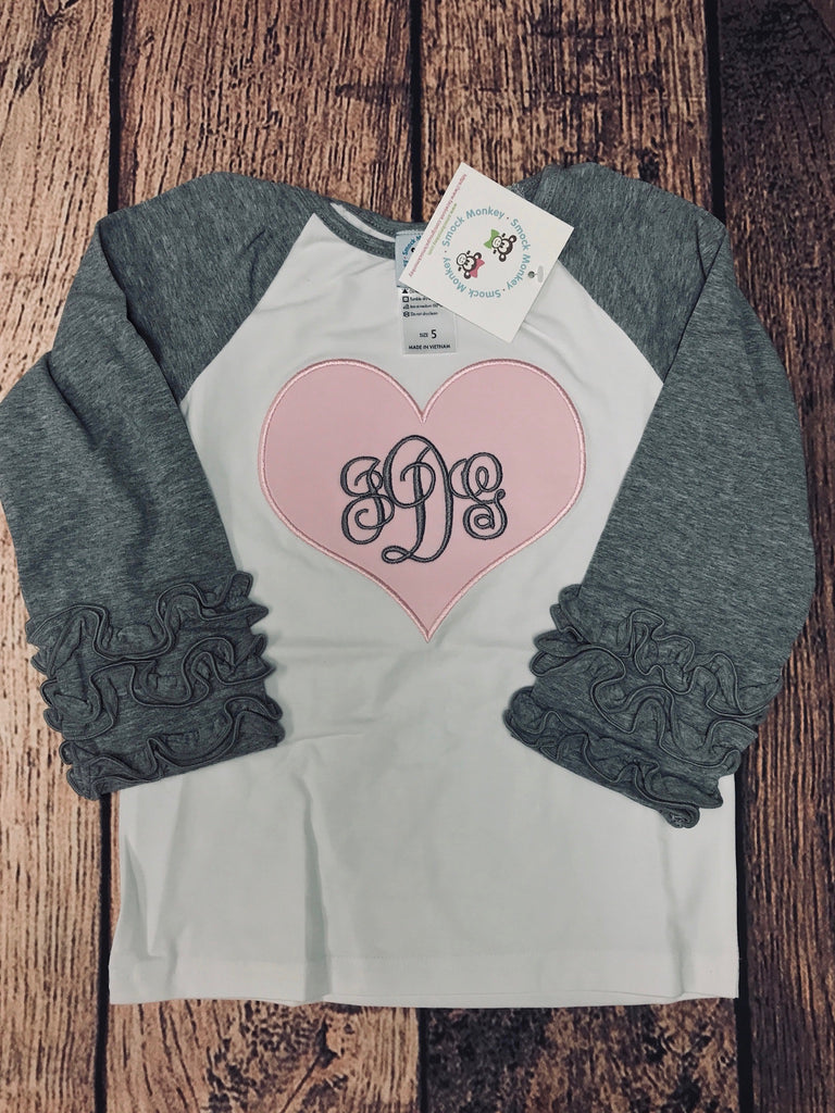 Girl's applique "HEART" white and gray knit baseball ruffle sleeve shirt "JDG" (5t)