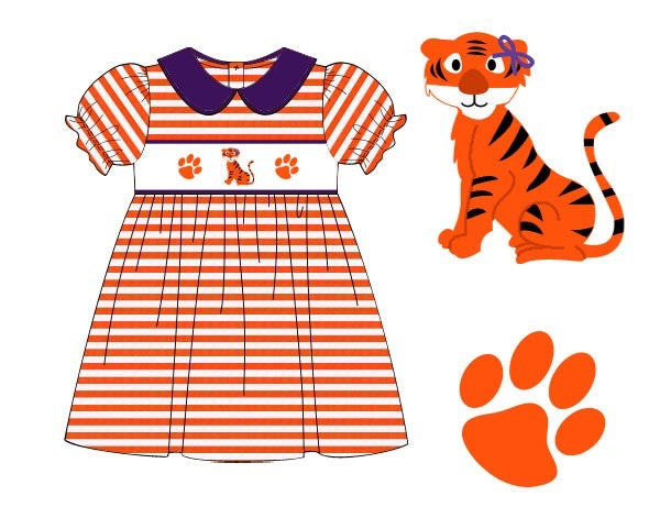 Girl's smocked "TIGER AND PAWS" orange striped knit short sleeve swing dress (3m)